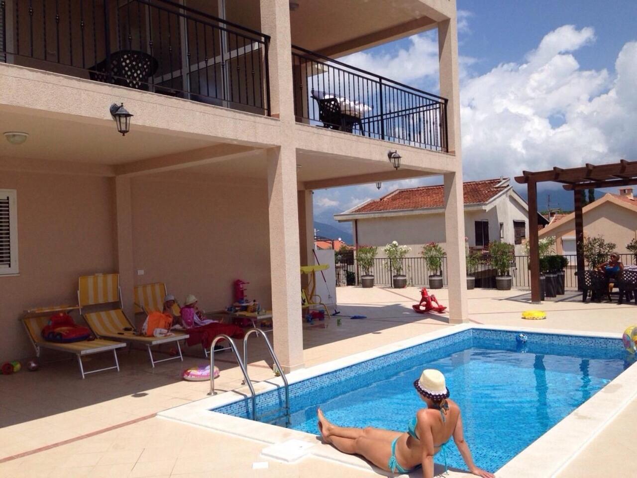 Apartments Villa Viktoria Тиват Экстерьер фото