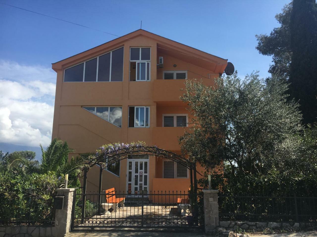 Apartments Villa Viktoria Тиват Экстерьер фото